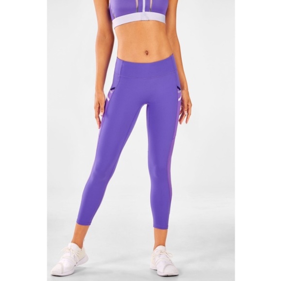 Fabletics Trinity Mid-Rise Pocket 7/8 multi pocket mesh inset - Picture 1 of 7